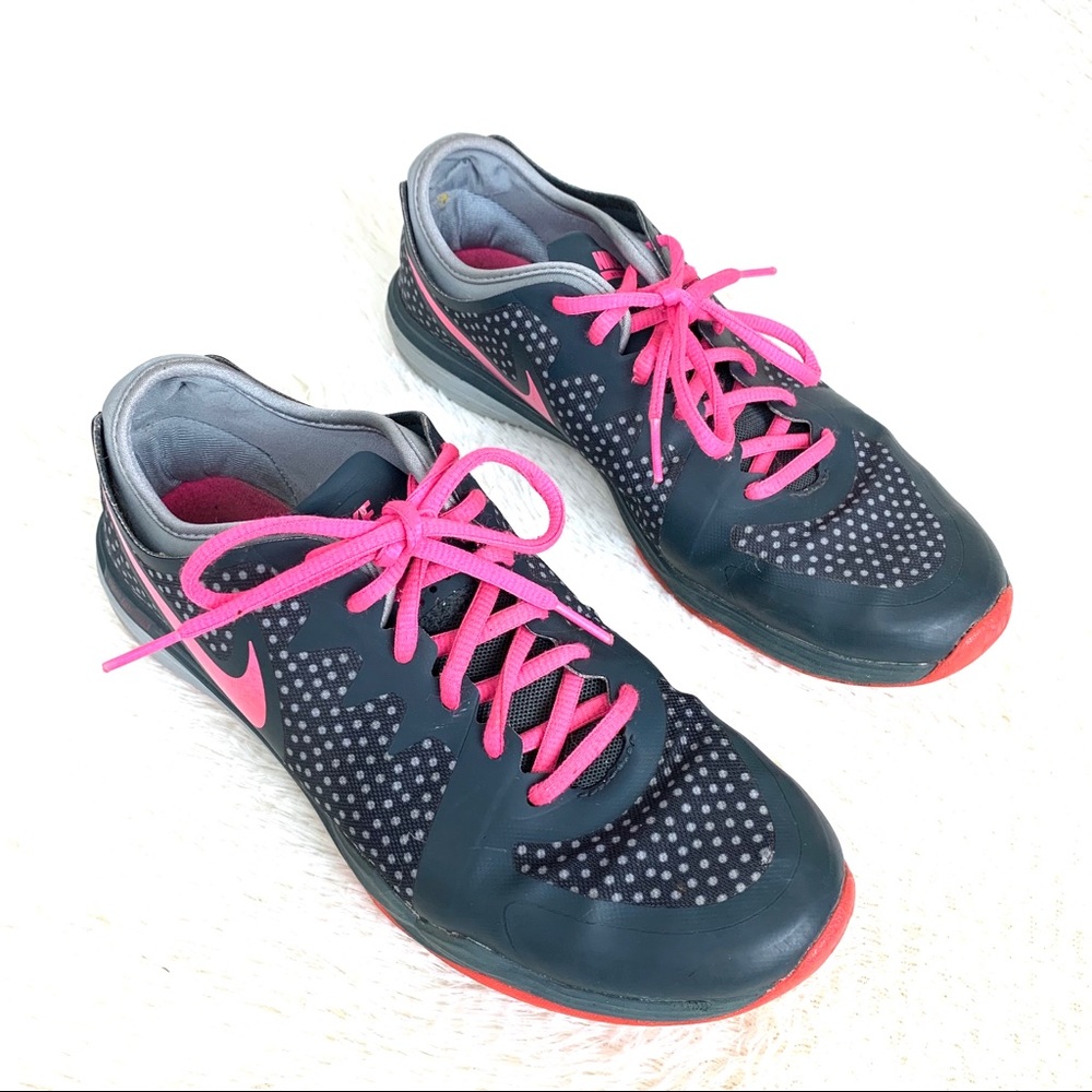 Dual Fusion Nike Tennis Shoes Women’s Size 8 Grey